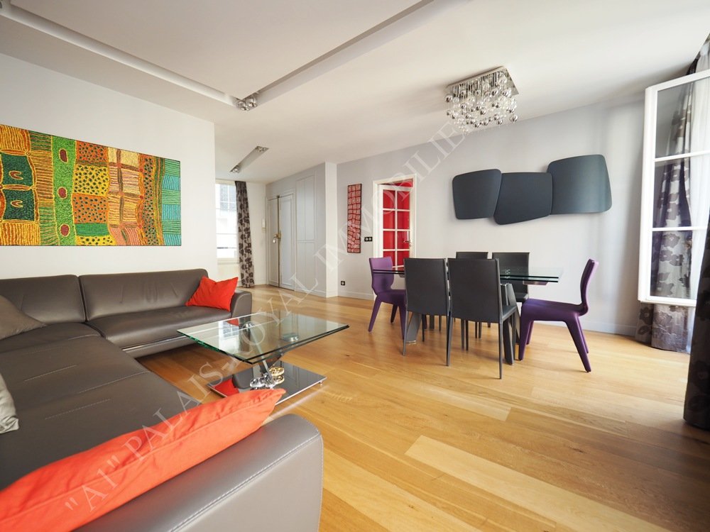 PARIS 2ème  – GAILLON/CHOISEUL
BEAU 3 PIÈCES TRAVERSANT – 66,36m²
3ème ÉTAGE – 2 CHAMBRES - 2S/D’EAU/WC
RÉNOVATION MODERNE DE QUALITÉ

