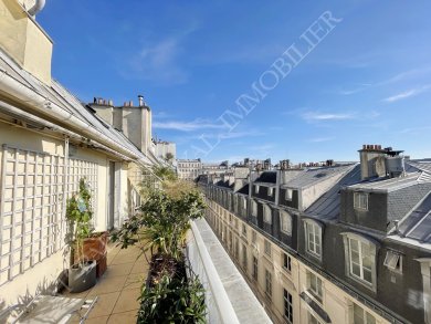 Paris 1er - Vues dégagées sur les toits et le jardin du Palais-Royal
Location meublée - Emplacement Exceptionnel  
Séjour + 2 chambres + balcon terrasse 18,50m²
4ème étage avec ascenseur - Plein Sud
 - Photo 1