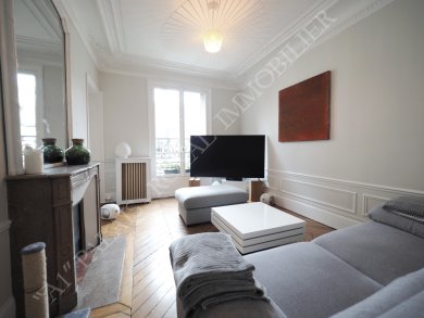 Paris 1er - Location vide
Palais-Royal - Immeuble PDT standing
4 Pièces - 2 Chambres -  Rénové
Dernier étage en duplex - Ascenseur
 - Photo 1