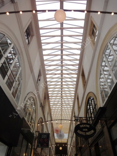 VENDU
PARIS 2ÈME
PASSAGE CHOISEUL
À VENDRE
IMMEUBLES À USAGE COMMERCIAL
SUR GALERIE MARCHANDE
TOUT JUSTE RÉNOVÉE
 - Photo 1